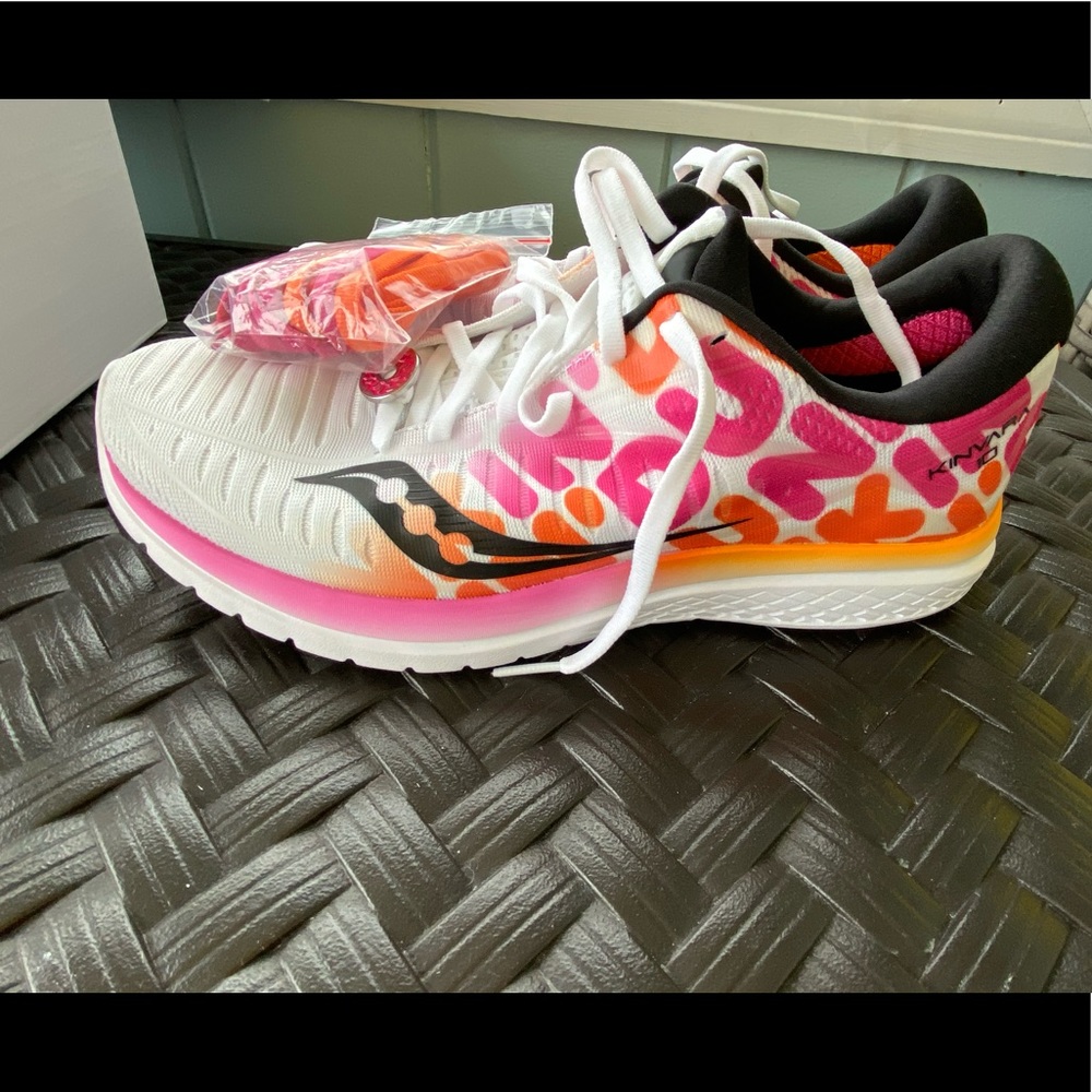 Men’s Dunkin Donuts Saucony